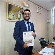 Professeur agrégé d'arabe natif. Enseignant titulaire depuis 2011 en Tunisie